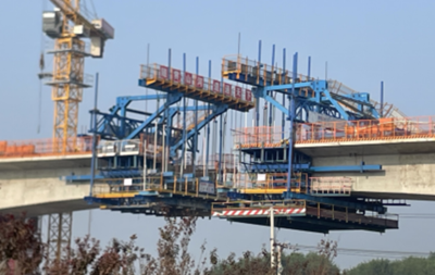 三角掛籃施工技術在橋梁工程中的實踐與應用——基于建筑勞務分包的視角